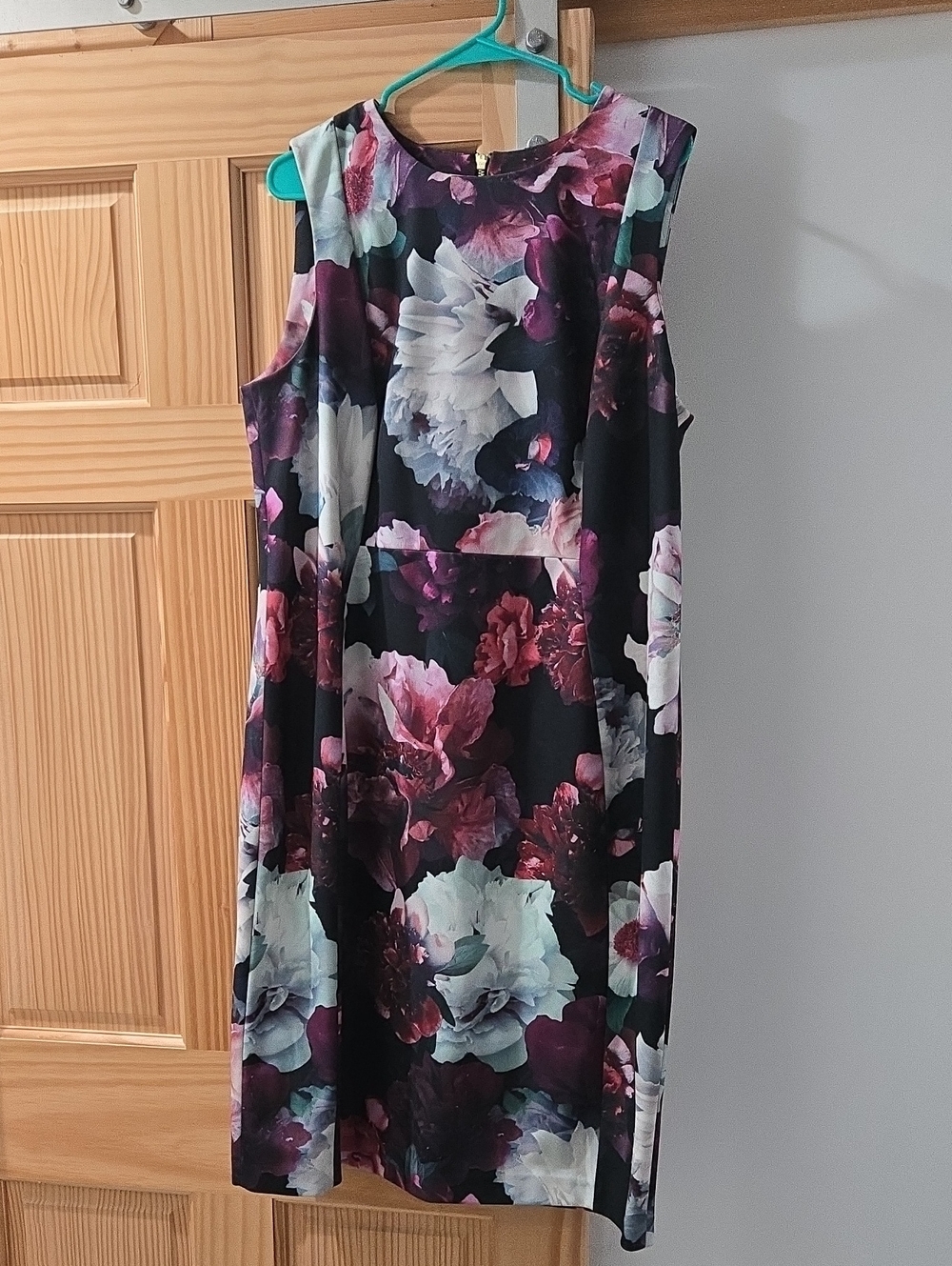 Calvin Klein Black Floral Sleeveless Shift Dress with Plum and White Blooms